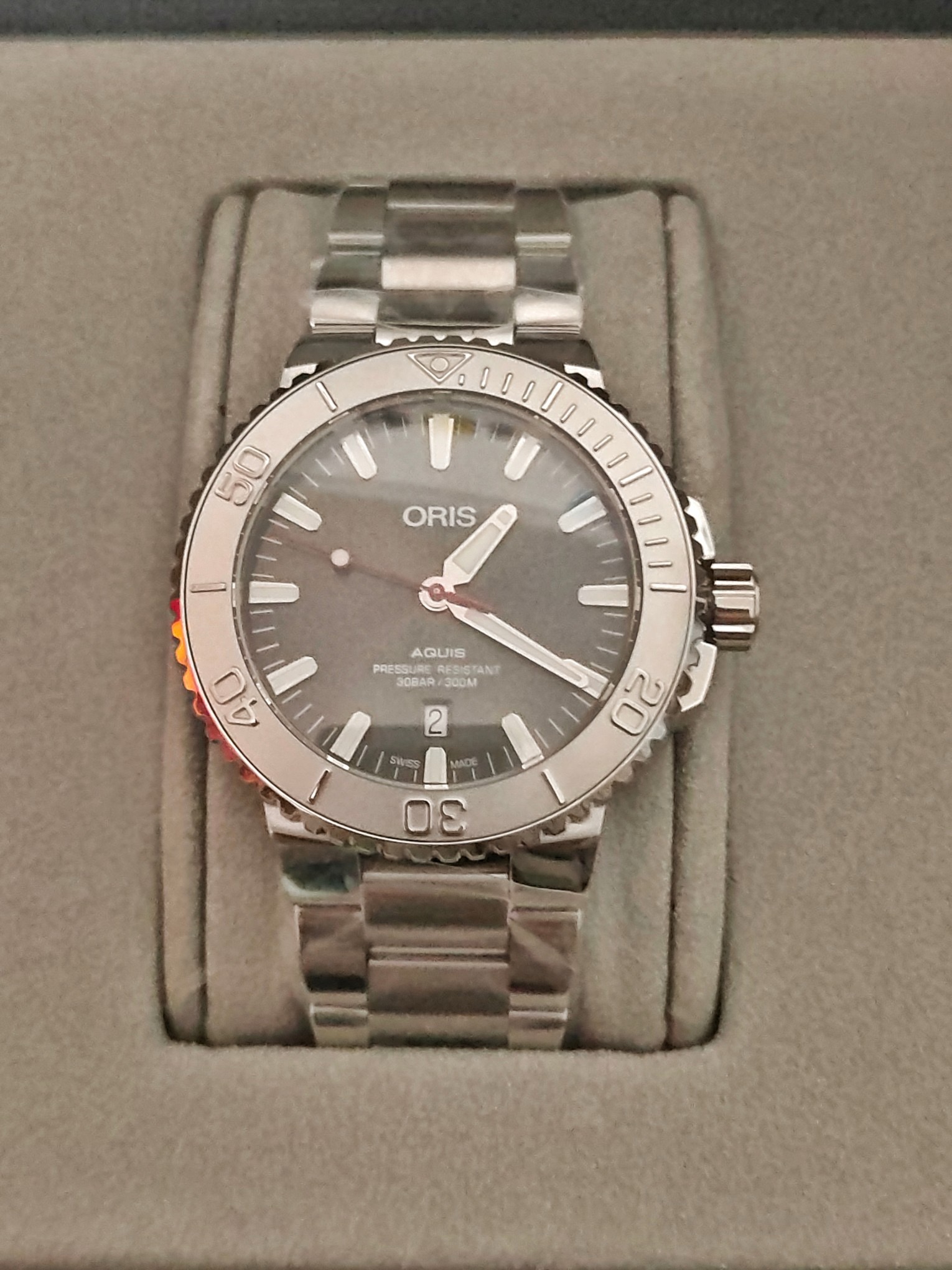 오리스 애커스  ORIS aquis