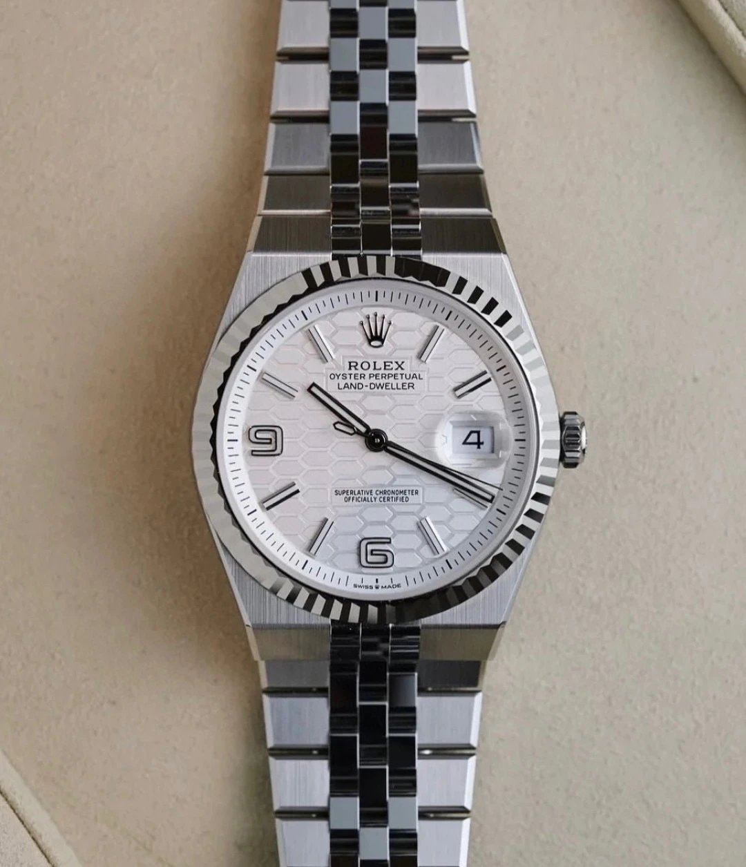 롤렉스 랜드웰러 Oyster Perpetual Land-Dweller 40MM