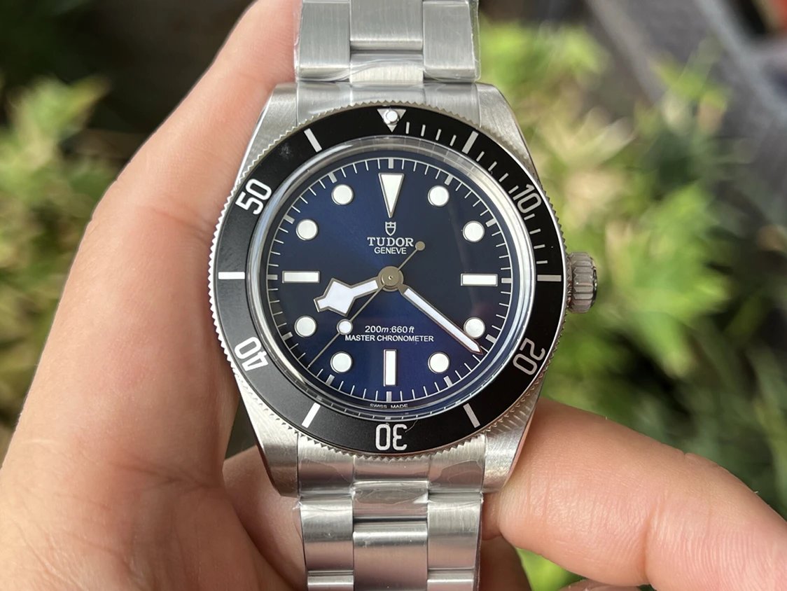 ZF/튜더 블랙베이 68 M7943 43MM